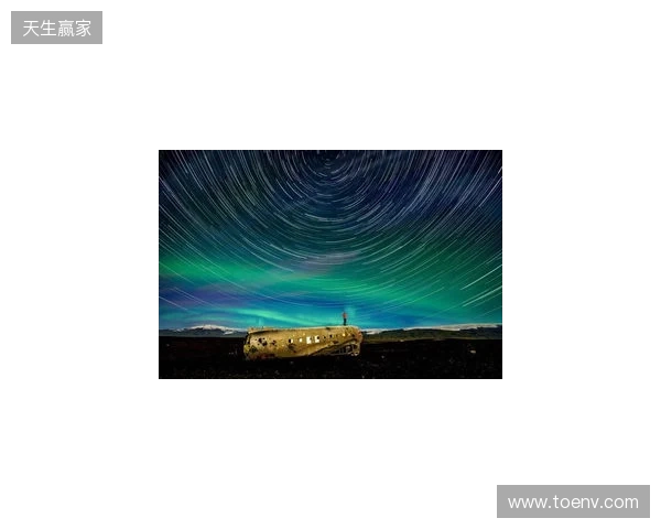 厄瓜多尔队官方：后卫因卡皮耶与中场卡斯蒂略因伤退出本期国家队