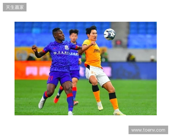 半场-上海申花0-0青岛海牛 拉唐头球造险牟鹏飞精彩三连扑