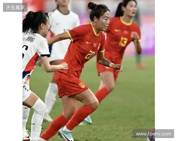 半场-U17中国女足1-2朝鲜女足U17 女足姑娘5分钟丢2球刘雨希破门 半场-U17中国女足1-2朝鲜女足U17 女足姑娘5分钟丢2球刘雨希破门